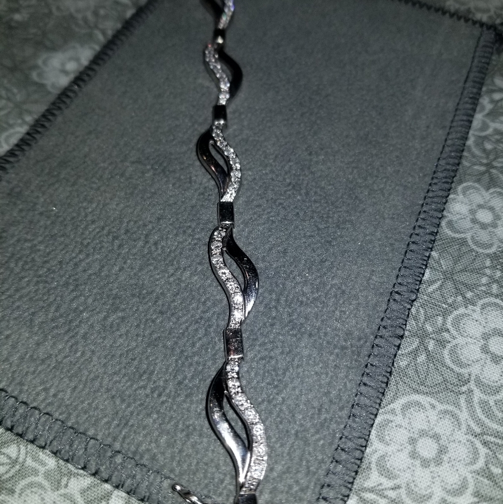 Beautiful tennis bracelet